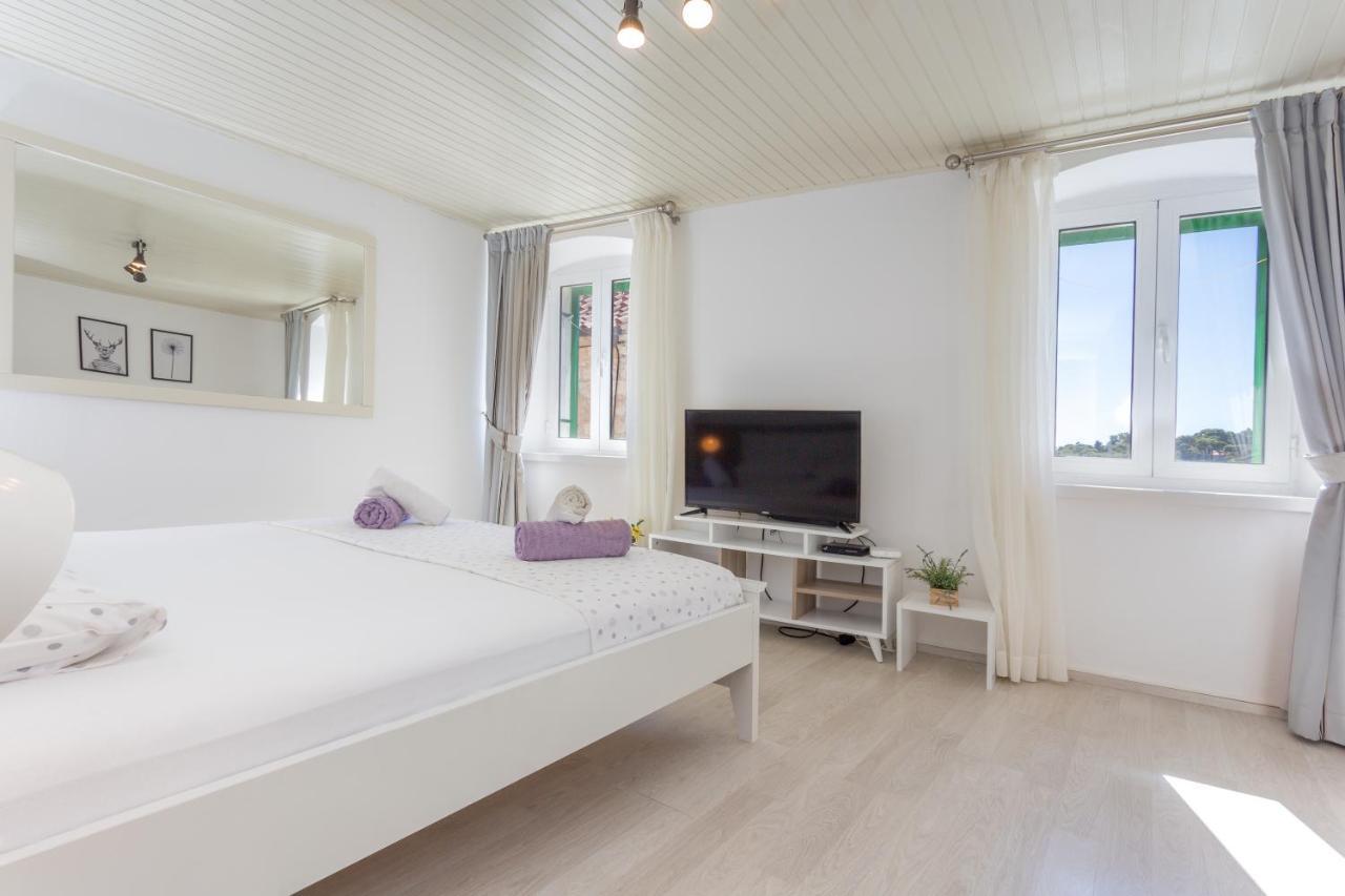 Apartment Petric Hvar Town Exterior foto