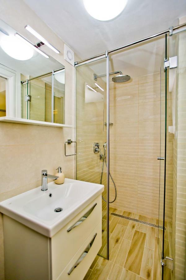 Apartment Petric Hvar Town Exterior foto