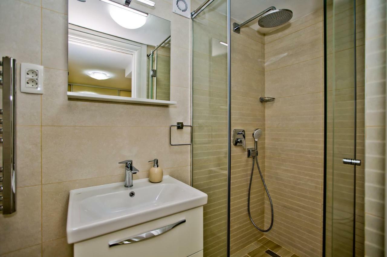 Apartment Petric Hvar Town Exterior foto